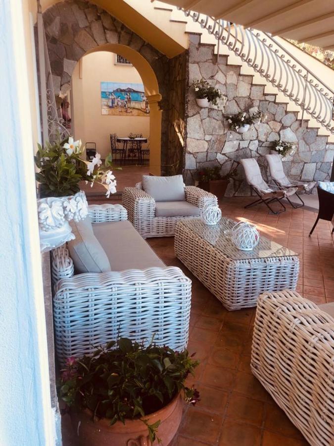 Resort Ferrara Villa Multa Quies มัสซาลูเบรนเซ ภายนอก รูปภาพ