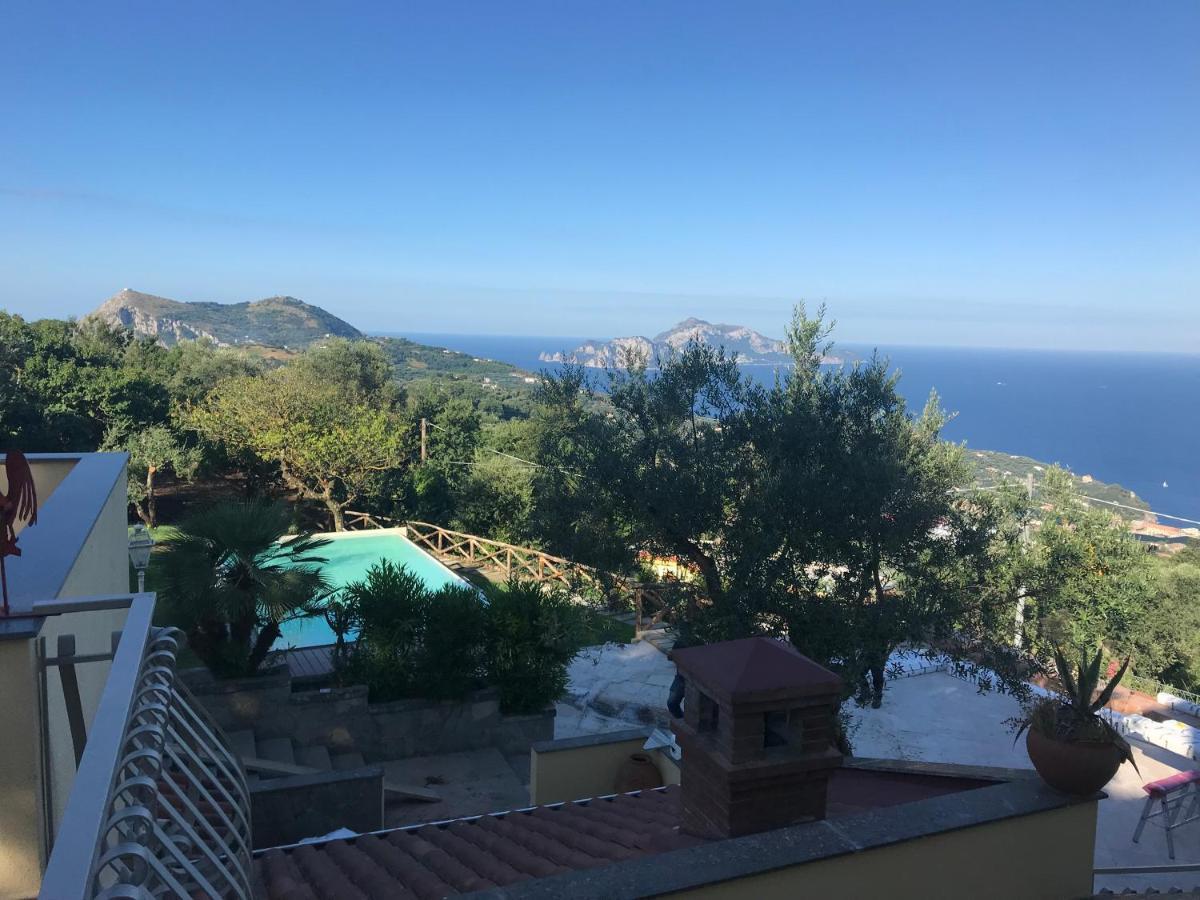 Resort Ferrara Villa Multa Quies มัสซาลูเบรนเซ ภายนอก รูปภาพ